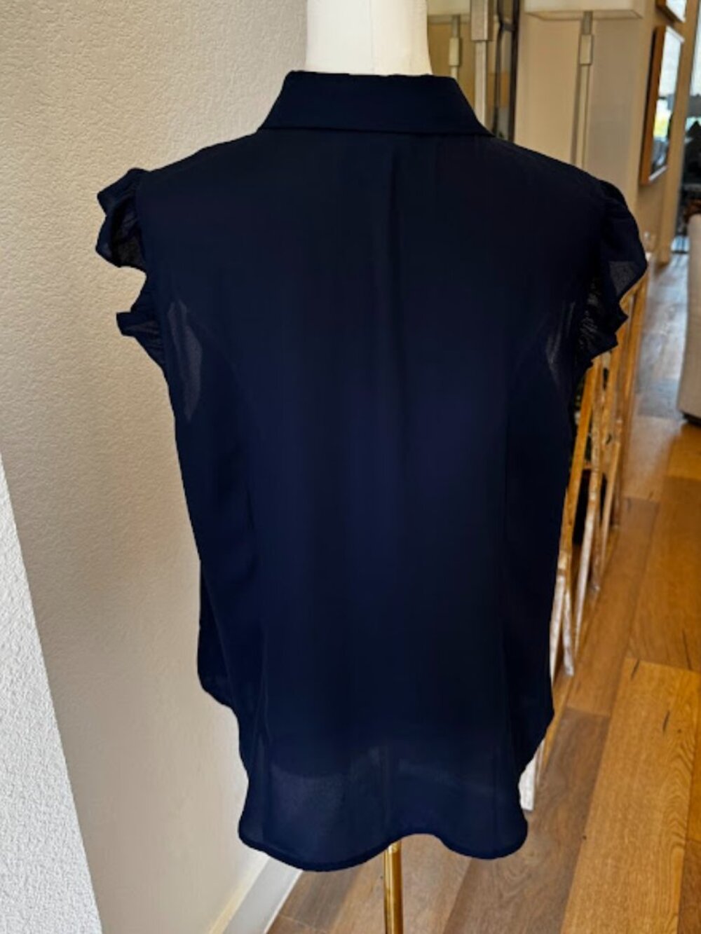 Liz Claiborne Ruffle Front Blue Sleeveless Blouse (Style: 72313-3) Large *NWOT - Picture 6 of 6